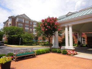 This is an external photograph of Maplewood Park Place (nursing home) in Montgomery County, which has a Medicare 5-star rating. 